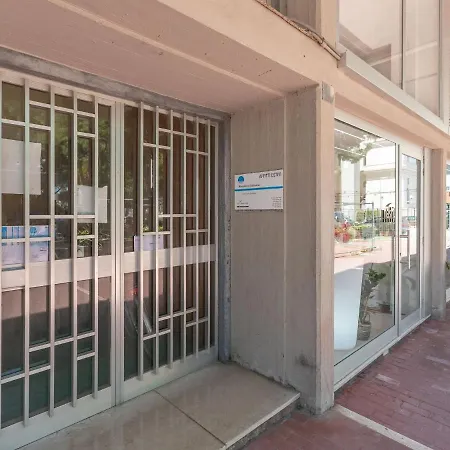 Beautiful Apartment In Giulianova Next To The Sea Daire