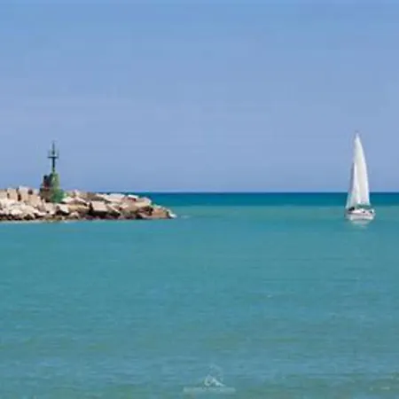 Daire Beautiful Apartment In Giulianova Next To The Sea